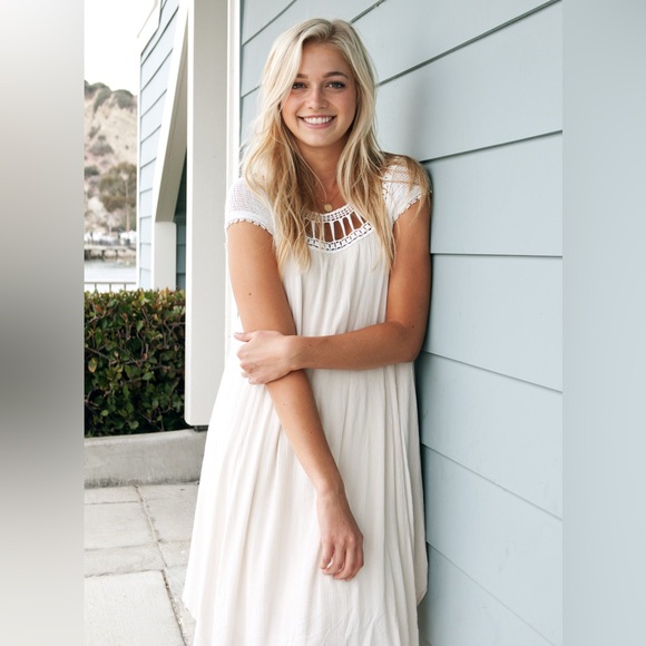 Free People Dresses & Skirts - Free People Macrame Gauzy shift Dress size Medium